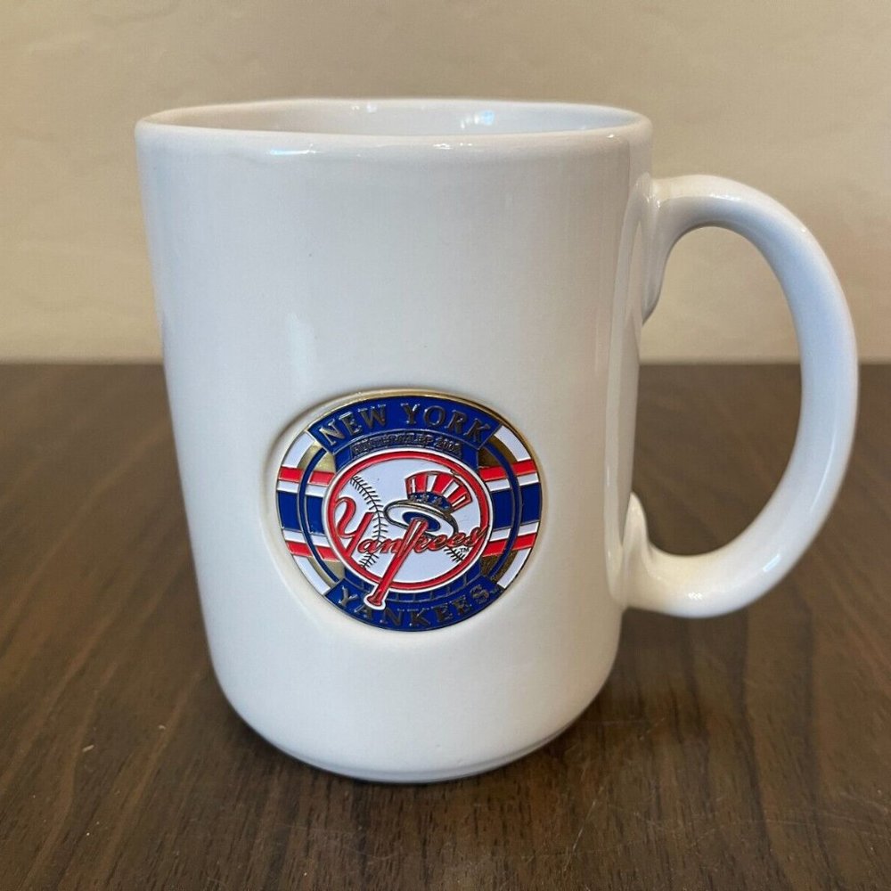 New York Yankees MLB BASEBALL SUPER AWESOME White Coffee Cup Mug!